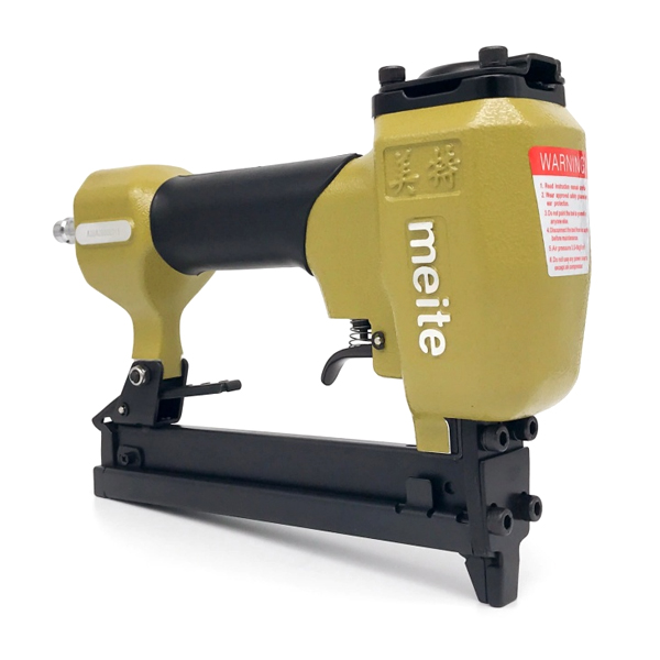 Alternative view of Súng bắn đinh Meite 425K